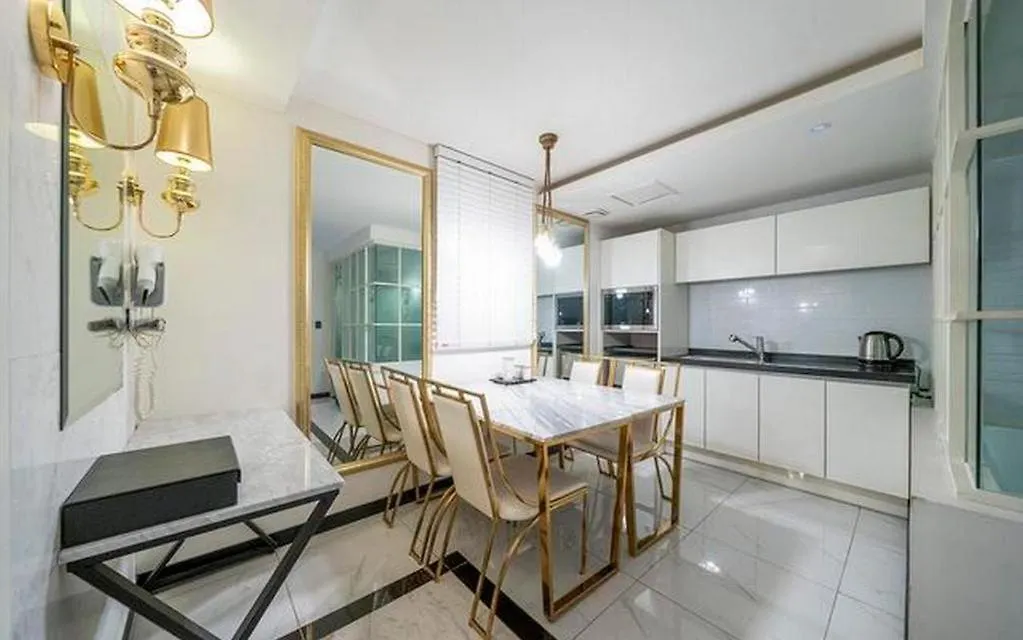 Premier Hotel Xym Seoul 2*,